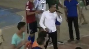 Un joven presentador marroquí muere en directo por un infarto