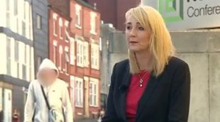 Una periodista de la BBC es acosada en plena calle mientras graba un reportaje