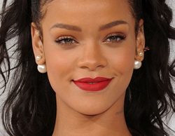 Rihanna se desnuda para una sesión de fotos en Cuba y confiesa sus gustos seriéfilos