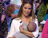 Cristina Lasvignes sorprende en 'Esto es vida' dando el pecho a su hijo en directo