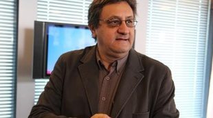 Las impactantes imágenes de un periodista francés, herido, ayudando en la sala Bataclan de París