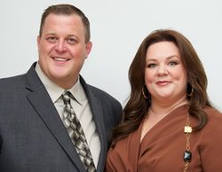 CBS cancela una de sus comedias estrella, 'Mike and Molly', tras seis temporadas