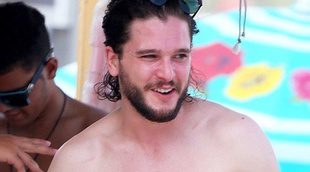 Kit Harington ('Game of Thrones') deja atrás a Jon Nieve en las playas de Río de Janeiro