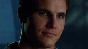 Ardiente primera imagen de Robbie Amell en su regreso a 'The Flash'