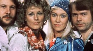 Los cuatro integrantes de ABBA se reúnen, tras ocho años, para inaugurar un bar temático