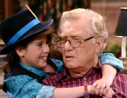 La emotiva despedida de Soleil Moon Frye ('Punky Brewster') a George Gaynes tras su muerte