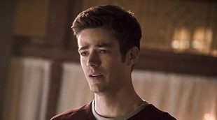 'The Flash' 2x21 Recap: "The Runaway Dinosaur"