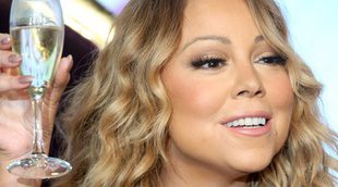 Mariah Carey presenta su reality utilizando a un modelo sin camiseta como trono