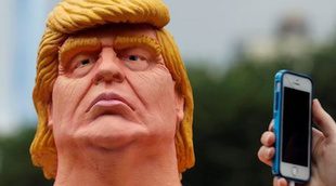 Aparece una estatua de Donald Trump desnudo en pleno centro de Manhattan