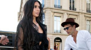 Kim Kardashian y su trasero, víctimas de un ataque directo en plena calle en París