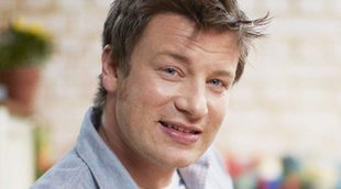 Jamie Oliver indigna a los tuiteros españoles por su paella con chorizo