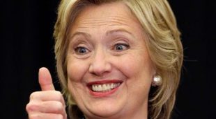 Hillary Clinton alaba la imitación que hizo Alec Baldwin de Donald Trump en 'Saturday Night Live'