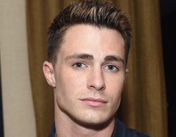 Colton Haynes ('Arrow') sorprende en Halloween con un sexy disfraz de Peggy ('The Muppets')