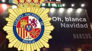 La Policía hace suyo el cartel de 'Narcos': "Oh, azul Navidad"