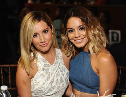 Ashley Tisdale y Vanessa Hudgens ('High School Musical') se reencuentran para cantar en un emotivo dueto