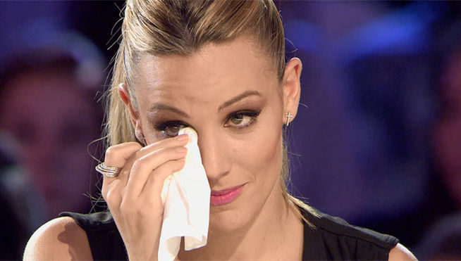 Pobres, ni subir al escenario les han dejado...