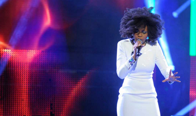 Barei sin sus coristas... ?y Brequette?