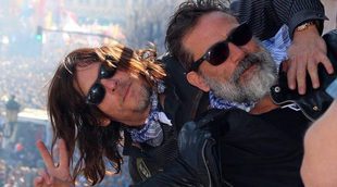 'The Walking Dead': Daryl y Negan visitan las Fallas de Valencia y disfrutan de la mascletà