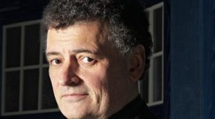 Steven Moffat, sobre su futuro tras 'Doctor Who': "Tengo entre manos un proyecto del que no puedo hablar"