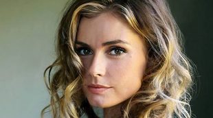'Dinastía': Brianna Brown será Claudia en el remake de la serie en The CW