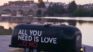 'All you need is love...o no': Irene Junquera ya recorre España con la caravana del programa