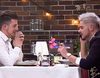 'First Dates': Un participante se pega un golpe con el decorado y sale del armario en directo