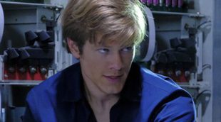 'MacGyver' cae en el final de su primera temporada mientras que 'Blue Bloods' se mantiene