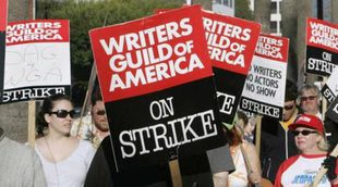 Crece la tensión por la posible huelga de guionistas estadounidenses que paralizaría series y programas