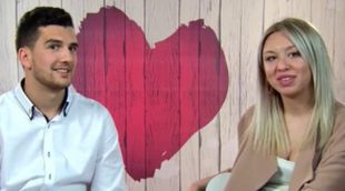 Un comensal a su cita en 'First Dates': "Yo soy más de derechas porque la derecha crea riqueza"