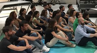 'Más vale tarde': Sentada solidaria para unirse a la campaña 'Sick of Waiting' dedicada a los refugiados