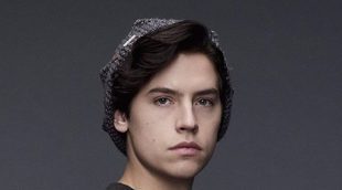 Cole Sprouse ('Riverdale'): "La segunda temporada será más extraña y oscura"