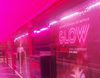 La estación de Metro de Chueca se transforma con una llamativa decoración de 'Glow', serie de Netflix
