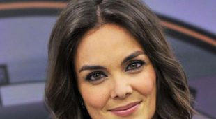 Mónica Carrillo imita a Matías Prats y cuenta su primer chiste en los informativos