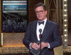 Stephen Colbert se ríe de Donald Trump durante la entrega de los Premios Tony 2017