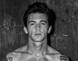 El actor Drake Bell ('Drake & Josh') protagoniza una caliente sesión de fotos