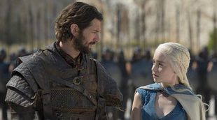 Emilia Clarke ('Juego de Tronos') felicitó a los creadores de la serie por su escena sexual con Daario Naharis