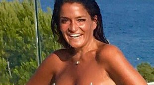 Aída Nízar disfruta del verano en topless tras vencer la batalla legal al marido de Irma Soriano ('GH VIP')