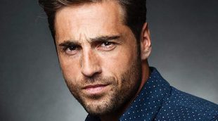 'Socialité': David Bustamante agrede a Jordi Martín, reportero de 'Cazamariposas', dándole una patada