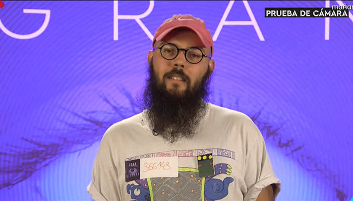 Juan, sexto concursante reci?n llegado de Berl?n al que todo el mundo mira: ?Por qu? ser??