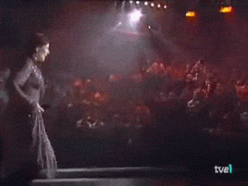 ?En 22 minutos volveremos a cruzar la pasarela de #OT1! ?Hidr?tate y calienta los m?sculos!