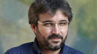 Jordi Évole reacciona con dureza a las imágenes de las agresiones de ultras en Valencia