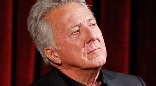 Una productora ejecutiva se une a las acusaciones de acoso sexual contra Dustin Hoffman