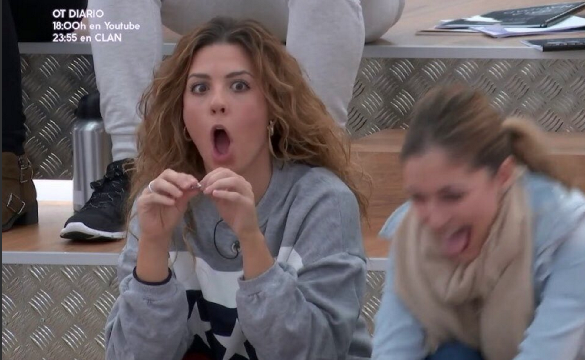 La cara que se nos queda al ver la cantidad de gente que hay haciendo cola en Valencia, Barcelona y Madrid. ?OMG!