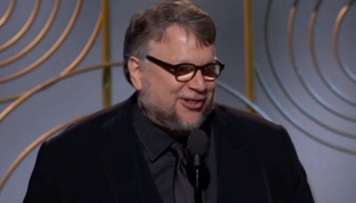 Guillermo del Toro se niega a que le suban la m?sica para que se calle. Pobrecillo, ?que llevaba esperando este momento 25 a?os!