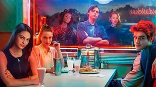 'Sabrina' (Netflix) y 'Riverdale' (The CW) descartan un crossover entre ambas por el momento