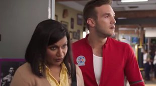 La nueva comedia de NBC, 'Champions', se estrena con discreción y 'The Big Bang Theory' recupera fuerzas