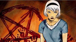 'Sabrina': Primera imagen de Kiernan Shipka y Ross Lynch como Sabrina y Harvey en el reboot de Netflix