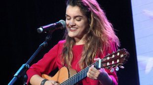 Amaia Romero ('OT 2017') se arranca a cantar flamenco en el espectáculo de unas amigas