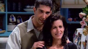 'Friends': La teoría que afirma por qué los creadores hicieron que Ross y Monica fuesen hermanos