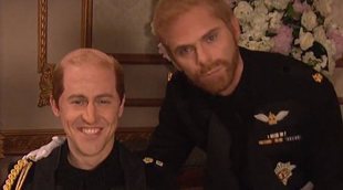El Príncipe Harry de 'Saturday Night Live' a su hermano en la parodia de la boda: "Siento que tu pelo no esté"